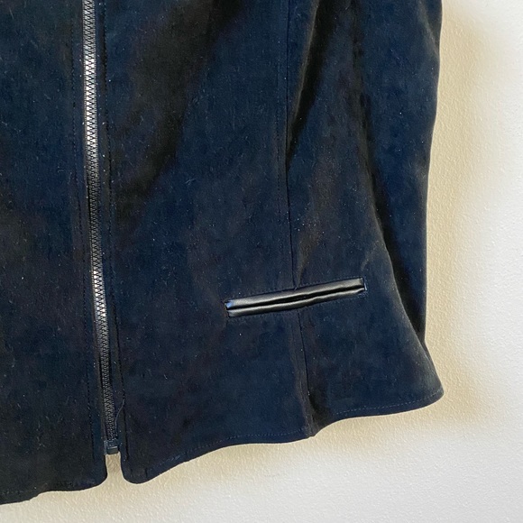 First Option Black Zip-Front Vest - Picture 7 of 7